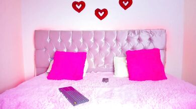 Cristal_moon - Porn Video [Cam4]: home, alluring derriere, flirty stream archive