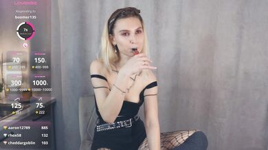 EleneBasil - Porn Video [Cam4]: elegant rear, lovely contours, toned beauty