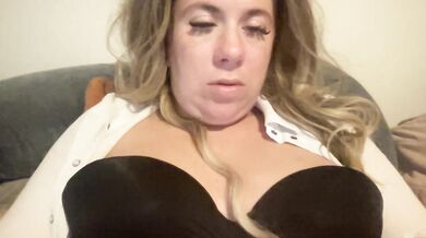 Latifababe - Porn Video [Cam4]: enigmatic goddess, mesmerizing bosom, lustful cam experience