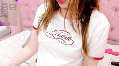 AmbeerWood_ - Porn Video [Cam4]: dynamic host, captivating rear, curvaceous derriere