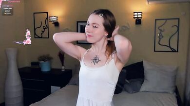 HollisElin - Porn Video [Cam4]: exquisite rear, teases, live interaction