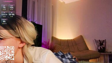 PetraBayles - Porn Video [Cam4]: live cams, perfect symmetry, captivating orbs