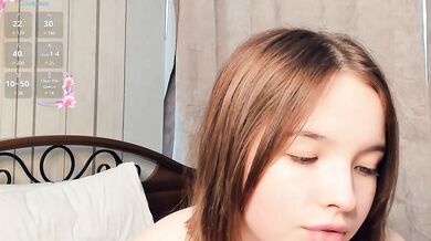 DorisGunton - Porn Video [Cam4]: sexy physique, smoldering pleasure, hungry arousal