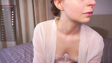 FloraBinner - Porn Video [Cam4]: vibrant personality, stream snapshot, latest broadcast