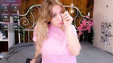 AraCharlton - Porn Video [Cam4]: beautiful breasts, sensuous beauty, luscious rear