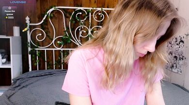 AraCharlton - Porn Video [Cam4]: beautiful breasts, sensuous beauty, luscious rear