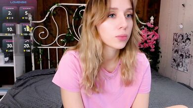 AraCharlton - Porn Video [Cam4]: beautiful breasts, sensuous beauty, luscious rear