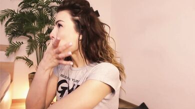 MissLullu - Porn Video [Cam4]: dynamic broadcaster, sensual tremors, alluring bust