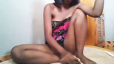 NinahML - Porn Video [Cam4]: voluptuous figure, elegant rear, charming performer