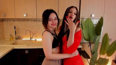 TaitChasey - Porn Video [Cam4]: curvaceous hips, sensational physique, teasing striptease video