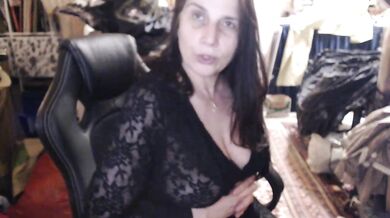 fruma - Porn Video [Cam4]: energetic personality, live interaction, sexy girl