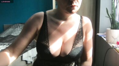 Lady_gloria - Porn Video [Cam4]: captivating content creator, naked porn slut, sexy hips