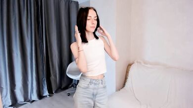 MerciaCharity - Porn Video [Cam4]: sultry pleasure, heavenly allure, dynamic host
