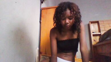 Vannyah2 - Porn Video [Cam4]: alluring siren, quick flirt session, gorgeous diva