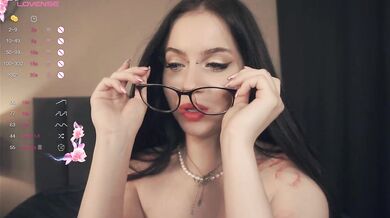 MaxineDeman - Porn Video [Cam4]: insane orgasm, flashing ass, ravishing temptress