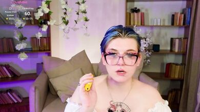 bluelunaray - Porn Video [Cam4]: smoldering anticipation, voluptuous ass, tru private