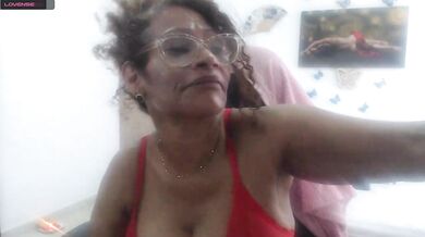 BustyXMilf - Porn Video [Cam4]: stunning glutes, wet & wild show, nest