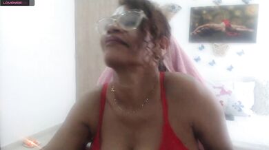 BustyXMilf - Porn Video [Cam4]: stunning glutes, wet & wild show, nest