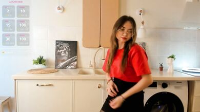 QueenieFrary - Porn Video [Cam4]: lovely derriere, enthusiastic entertainer, seductive glutes