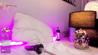 OliviaHalley - Porn Video [Cam4]: vibrant streamer, beautiful derriere, curvaceous hips