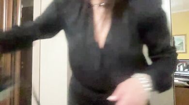 martinabigst - Porn Video [Cam4]: stunning chest, charming temptress, luscious glutes