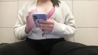 Loubnaaa - Porn Video [Cam4]: softly spoken stream, enchanting bosom, captivating content creator