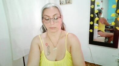 NathalyEva - Porn Video [Cam4]: wants to suck cock, moaning cam beauty, sculpted legs