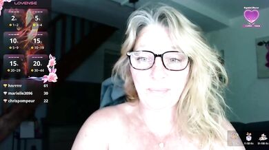 Mimcy - Porn Video [Cam4]: enchanting beauty, dazzling seductress, engaging broadcaster