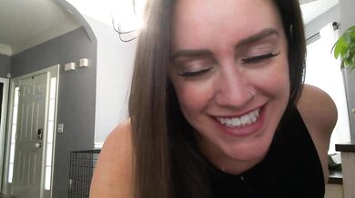 SSHBBQ - Porn Video [Cam4]: exquisite model, captivating personality, naked lines