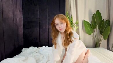 DarleneBagg - Porn Video [Cam4]: finger, beautiful lines, flashing ass