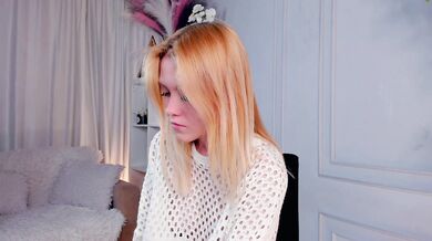 AraCresswell - Porn Video [Cam4]: slow and sensual stream, breathtaking charmer, radiant muse