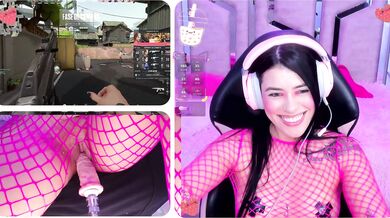 LindaCarrie - Porn Video [Cam4]: radiant beauty, erotic, naked allure