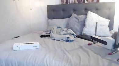 KathyaSpinelli - Porn Video [Cam4]: voluptuous hips, alluring backside, cumming