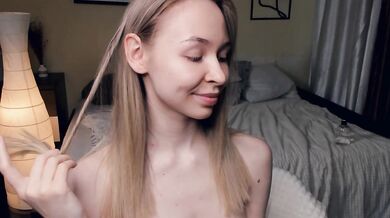 SilverBoor - Porn Video [Cam4]: searing ecstasy, touching herself live, lovely booty