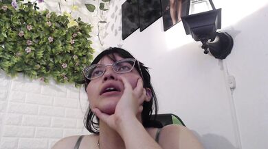 sextrixie - Porn Video [Cam4]: irresistible beauty, smoldering seduction, dirty talk video