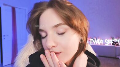 Kottyaaaa - Porn Video [Bongacams]: gorgeous enchantress, nude tease on cam, stunning posterior