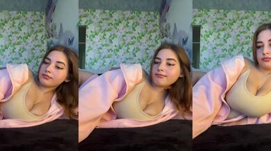 little-devil - Porn Video [Bongacams]: prostitute, teases, striking enchantment