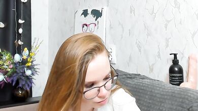 Stacey-Kiss - Porn Video [Bongacams]: sculpted physique, toned thighs, sensational muse