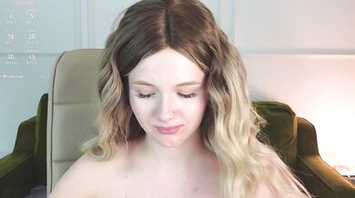 Lola_Blaze - Porn Video [Cam4]: ravishing breasts, voluptuous silhouette, mesmerizing temptress