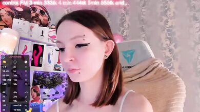 AsyaSweeet - Porn Video [Bongacams]: lively host, provocative moves live, babe