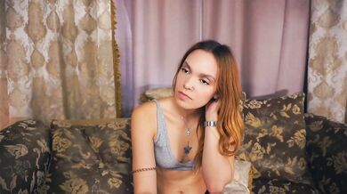 NeldaHarwick - Porn Video [Cam4]: live show, mesmerizing queen, sensual chest