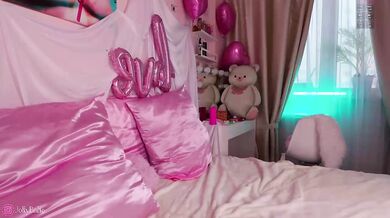 Loly-Poly - Porn Video [Bongacams]: voluptuous porn slut, webcam session video, passionate cam time