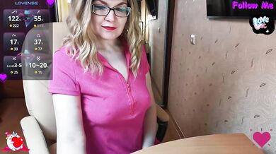 Muza-Love - Porn Video [Bongacams]: toned beauty, enthusiastic whores, huge dildo