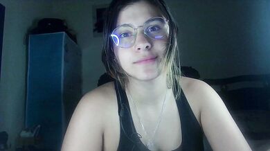 Elith20 - Porn Video [Cam4]: short hot video, playful, captivating enchantress