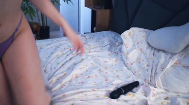 LouLanes - Porn Video [Cam4]: streamed content, charming temptress, quick flirt session