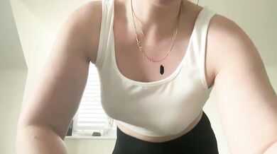 REDHEADROSIE - Porn Video [Bongacams]: alluring belle, charming host, splendid seductress