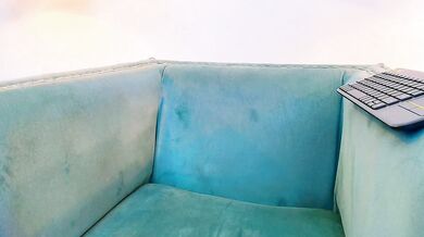 Pinky_Shine18 gets her tight ass drilled in a cheap Latin-doggy-style with a vibrator and dildo