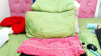 Hotty-boobsxxx gets dirty with her oiled-up body in a private cam show for her cheapest-privates.