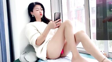 Interactive MILF shower with Maneki-nekoo and her favorite toys