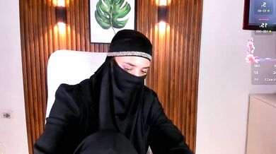 Salma Arabicc, the petite Arab, talks dirty & gets creampied in upskirt video